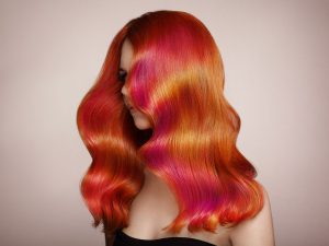 Guter Friseur, schöne Frisur, tolles Aussehen.